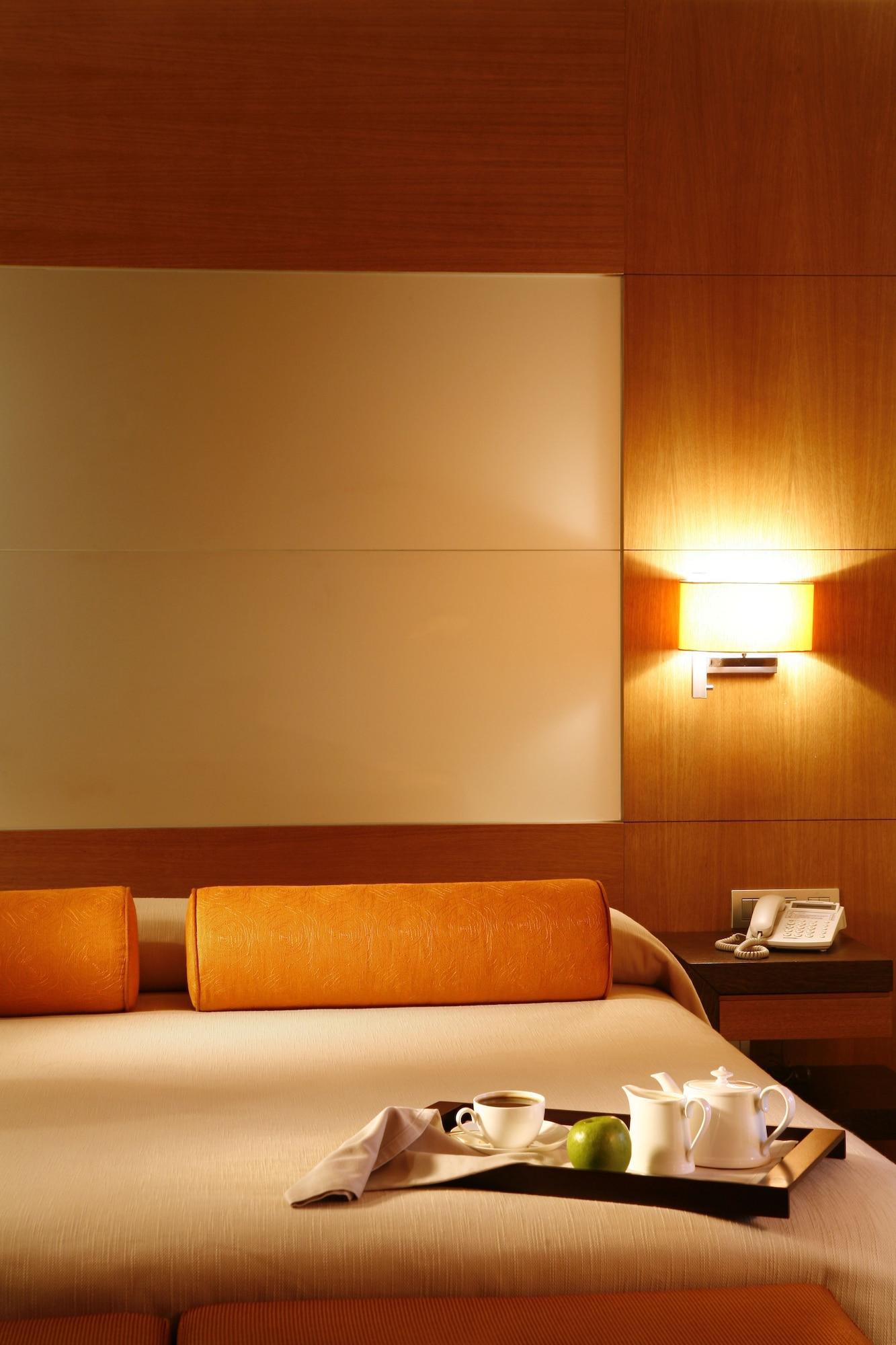 Hotel Altair ซานติอาโก เด กอมโปสเตลา ภายนอก รูปภาพ