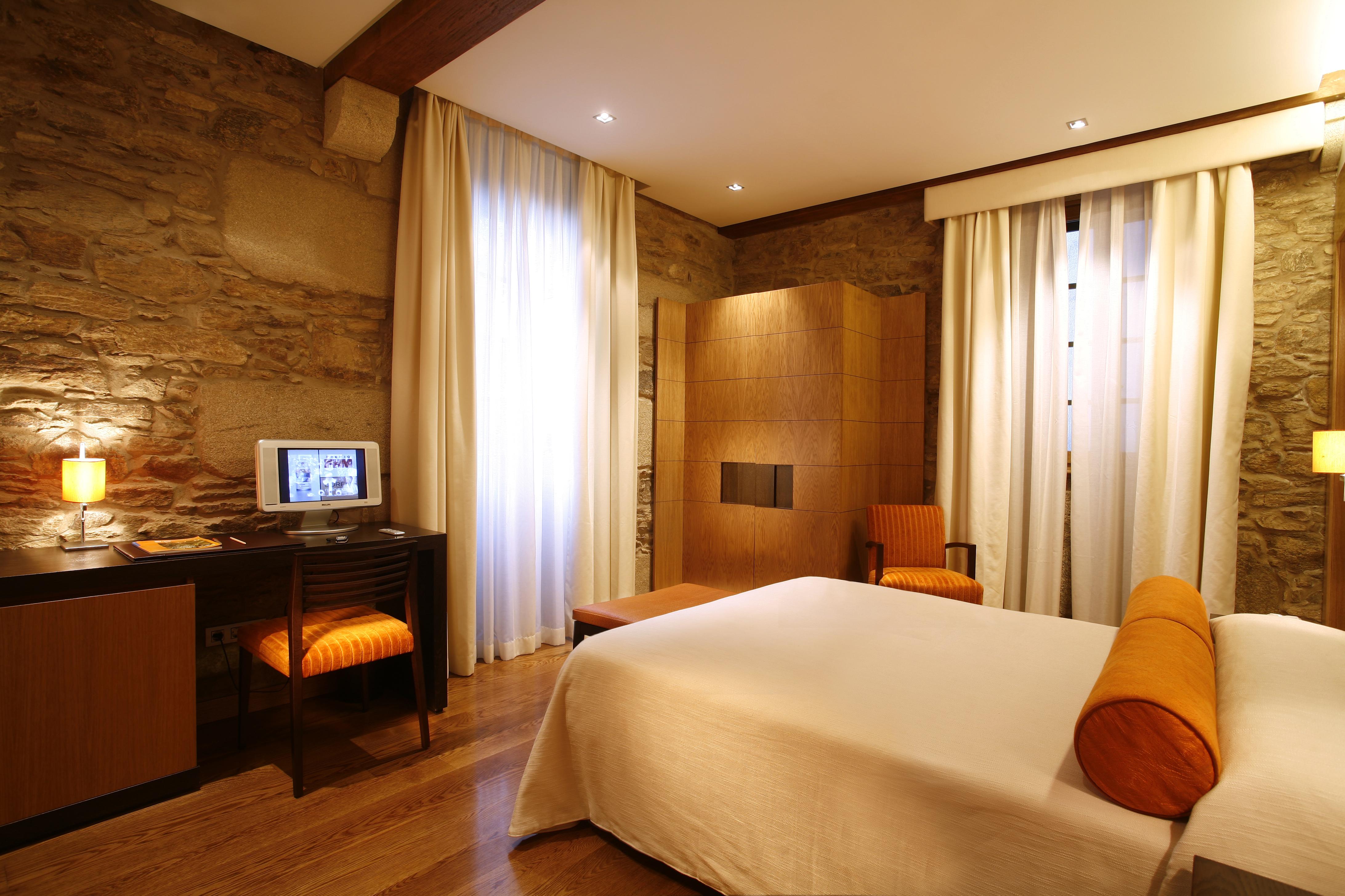 Hotel Altair ซานติอาโก เด กอมโปสเตลา ภายนอก รูปภาพ