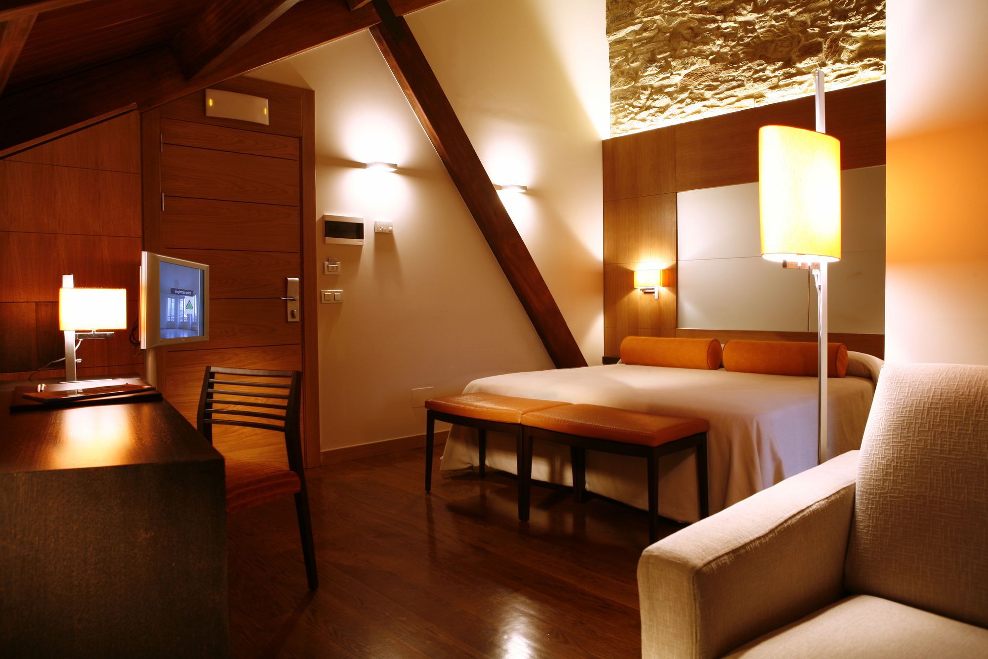 Hotel Altair ซานติอาโก เด กอมโปสเตลา ภายนอก รูปภาพ